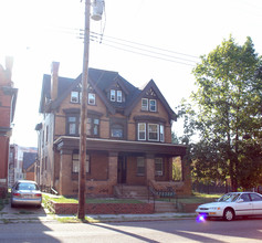 371 S Negley Ave in Pittsburgh, PA - Building Photo - Building Photo