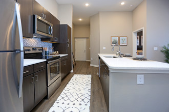 Aliso Briargate Apartments in Colorado Springs, CO - Foto de edificio - Interior Photo
