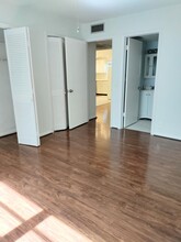301 S Lakeside Dr in Lake Worth Beach, FL - Building Photo - Building Photo