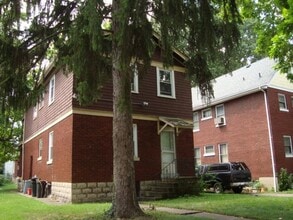 1828 Tilden Ave, Unit 2 in Cincinnati, OH - Foto de edificio - Building Photo