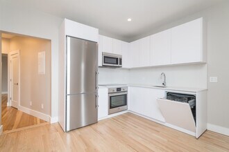 35 South St, Unit 10 in Boston, MA - Foto de edificio - Building Photo