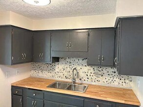 3069 E 67th St in Cleveland, OH - Building Photo - Building Photo