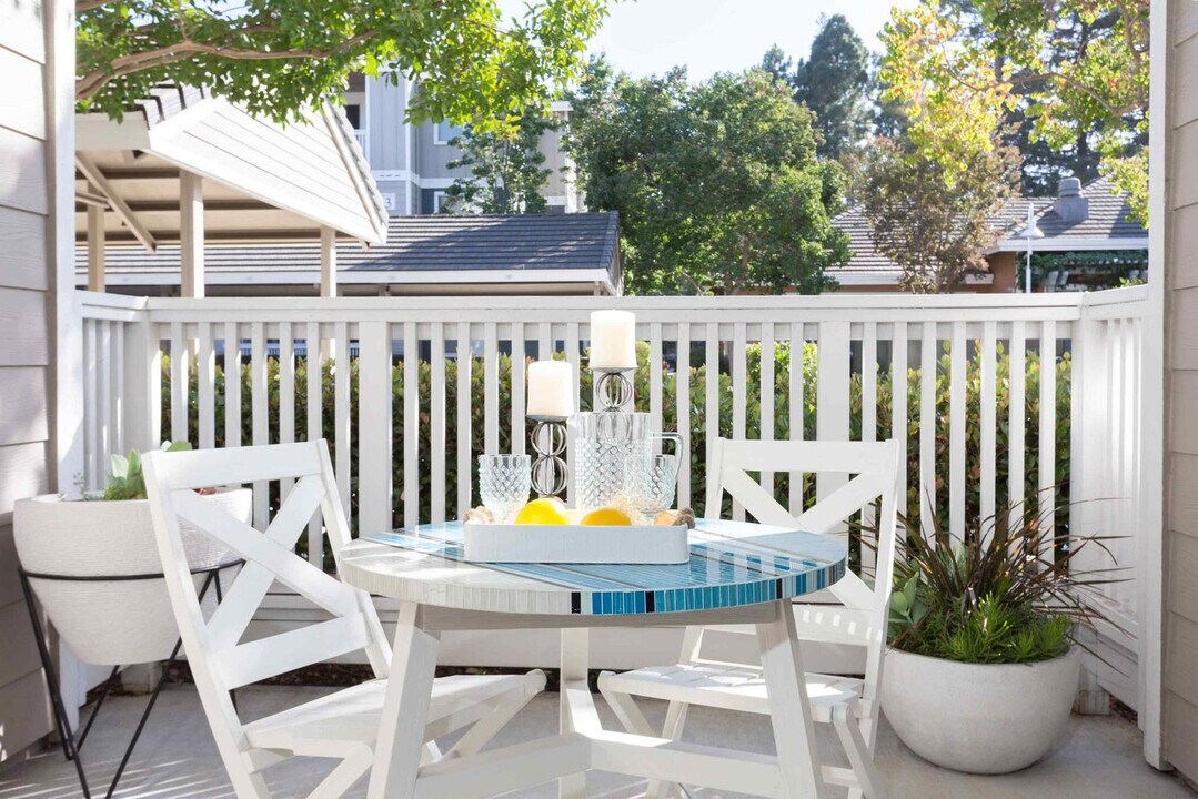 719 Daffodil Ct in Sunnyvale, CA - Foto de edificio