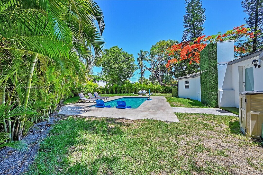 15 NE 95th St in Miami Shores, FL - Building Photo