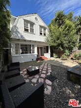 49 Dudley Ave in Los Angeles, CA - Building Photo - Building Photo