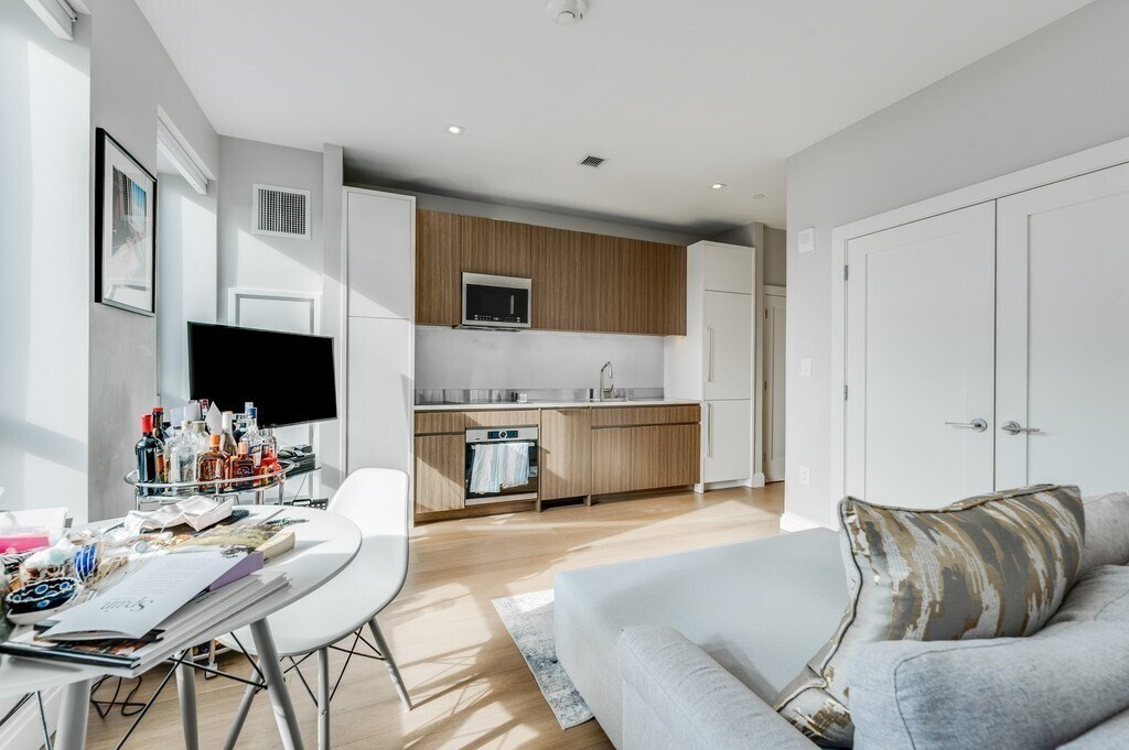 100 Shawmut Ave, Unit 411 in Boston, MA - Foto de edificio