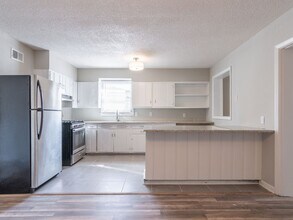 4613 Windward Dr in Memphis, TN - Building Photo - Building Photo