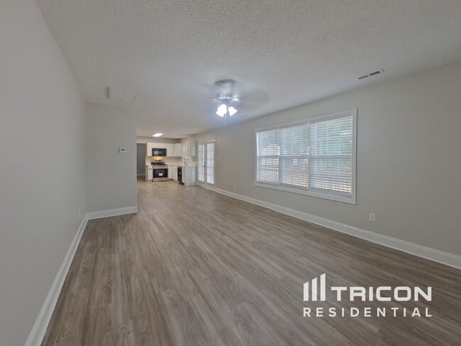 3453 Sunset Rd in Charlotte, NC - Building Photo - Building Photo
