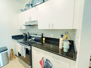 218 Thorndike St, Unit 103 in Cambridge, MA - Building Photo - Building Photo
