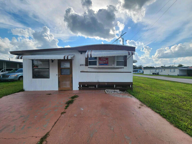 6333 20th St in Zephyrhills, FL - Building Photo - Building Photo