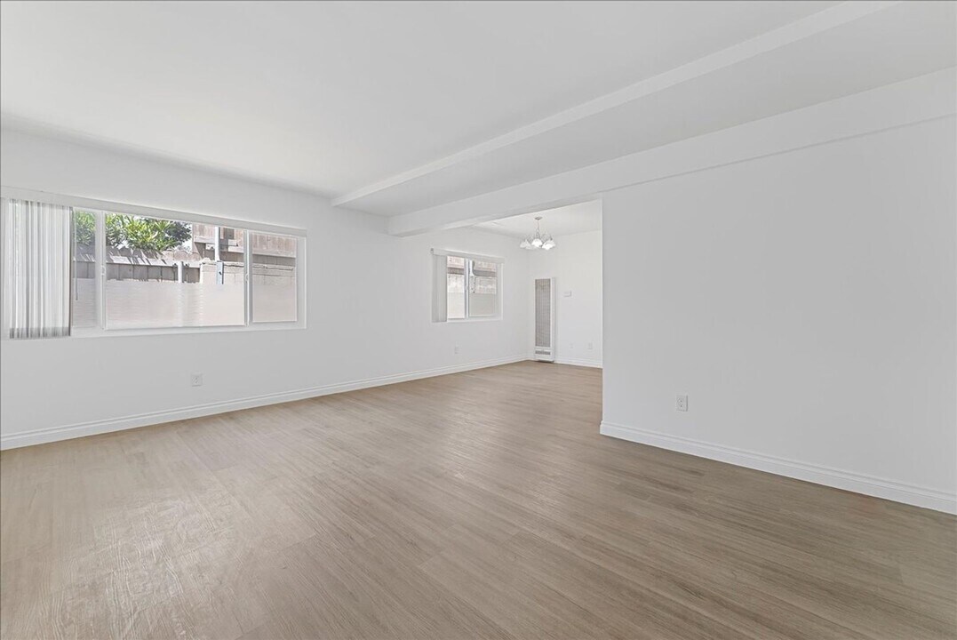 1003 11th St in Manhattan Beach, CA - Building Photo