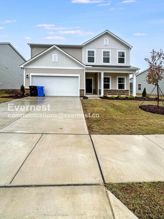 612 Roy Adams Rd in Angier, NC - Building Photo