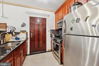 138 S 11th St in Philadelphia, PA - Building Photo - Building Photo