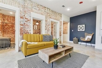 1212 N Rampart St, Unit 101 in New Orleans, LA - Building Photo - Building Photo