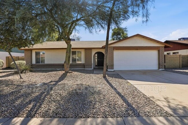 2325 W Stottler Dr in Chandler, AZ - Foto de edificio - Building Photo