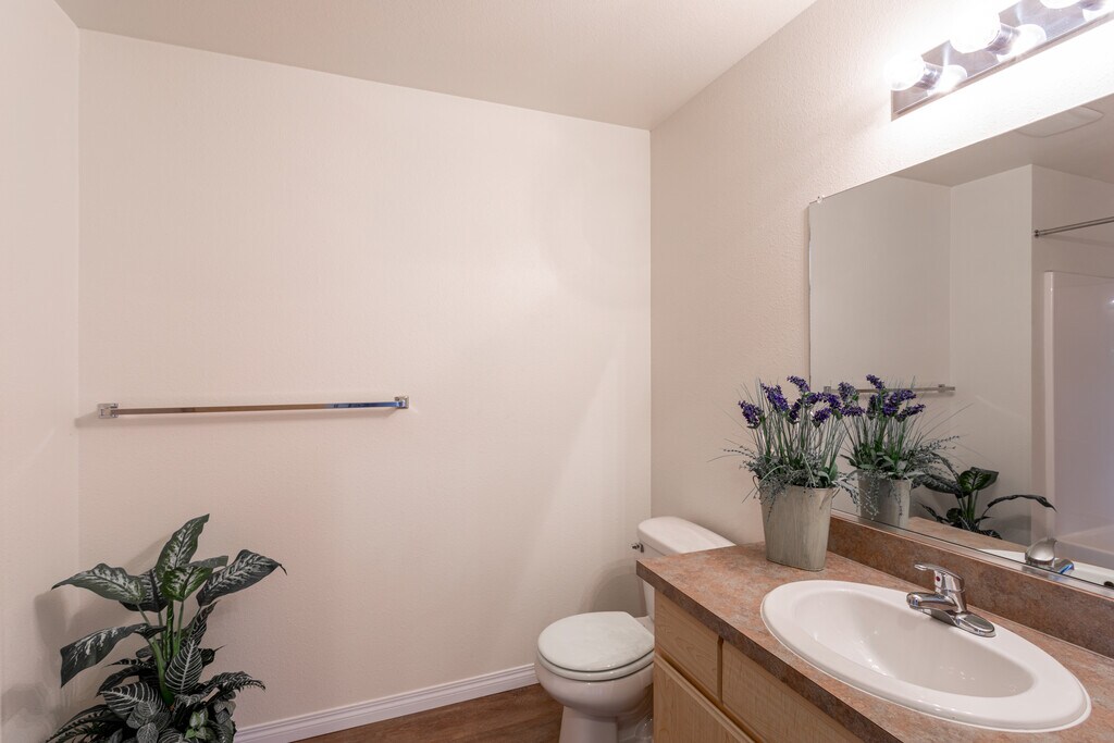 Mountain View Apartments Ponderay, ID Apartments