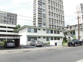 546 Lauiki St Apartments