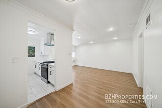 1206 Hayworth Ave in West Hollywood, CA - Building Photo - Building Photo