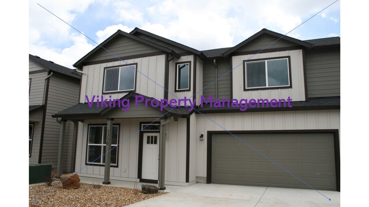 1336 NE Brookstone Lp in Prineville, OR - Building Photo