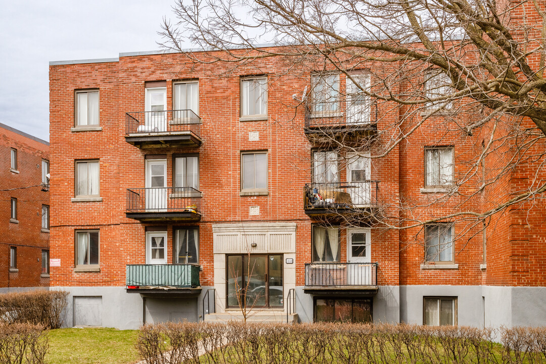 3841 Barclay Av in Montréal, QC - Building Photo