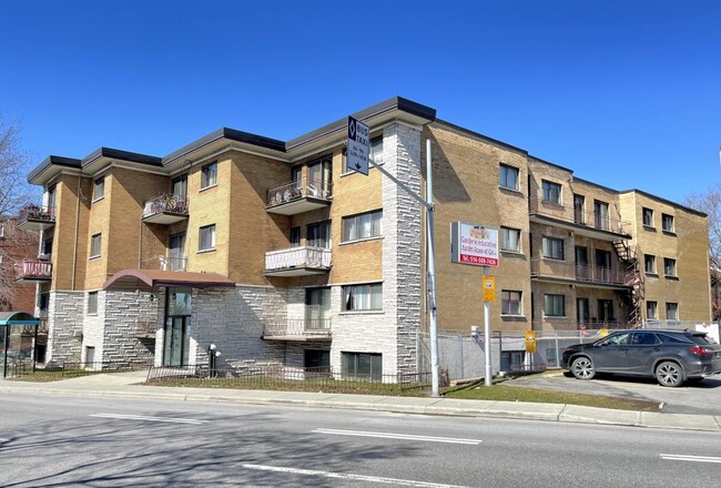 3801 Henri-Bourassa Boul E in Montréal, QC - Building Photo - Building Photo