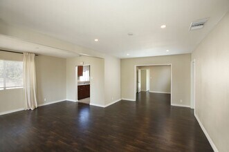 9726 Mercedes Ave in Los Angeles, CA - Building Photo - Building Photo