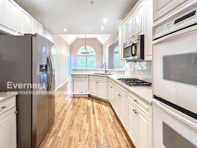 1189 Parkview Ln NW in Kennesaw, GA - Building Photo - Building Photo