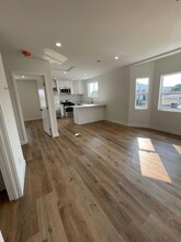 2426 Houston St, Unit 4 in Los Angeles, CA - Building Photo - Building Photo