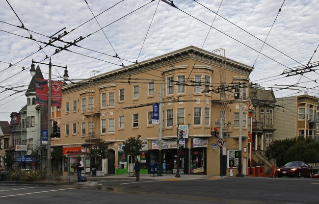 250 Divisadero St