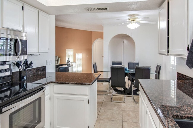 212 Coral Dr in Lake Havasu City, AZ - Building Photo - Building Photo