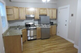 26 John F. Kennedy St in Cambridge, MA - Building Photo