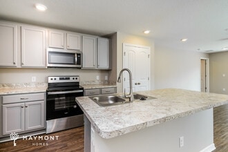 421 Hunt Blvd in Auburndale, FL - Building Photo - Building Photo