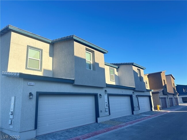 property at 9918 Saffron Hls St