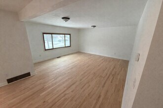 810 4th St in Menominee, MI - Building Photo - Building Photo