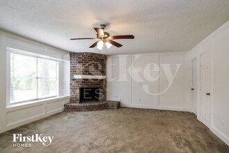 24106 Creekview Dr in Spring, TX - Building Photo - Building Photo