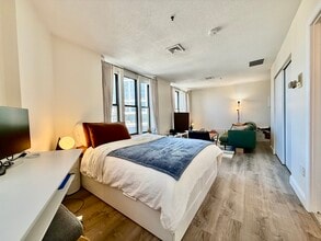 1130 Boylston St, Unit 501 in Boston, MA - Building Photo - Building Photo