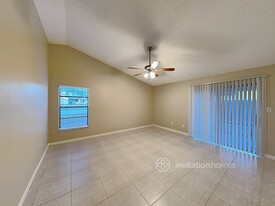 954 Finrod Way in Casselberry, FL - Foto de edificio - Building Photo