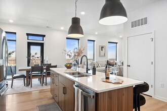 37 West Farnam in Omaha, NE - Building Photo - Building Photo