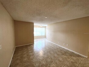 5124 Conroy Rd in Orlando, FL - Building Photo - Building Photo