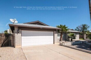5816 W Carol Ann Way in Glendale, AZ - Building Photo