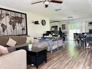 426 SW 79th Terrace in North Lauderdale, FL - Building Photo - Building Photo