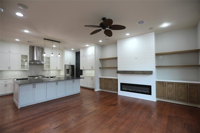 4215 Lillian St in Houston, TX - Building Photo - Building Photo