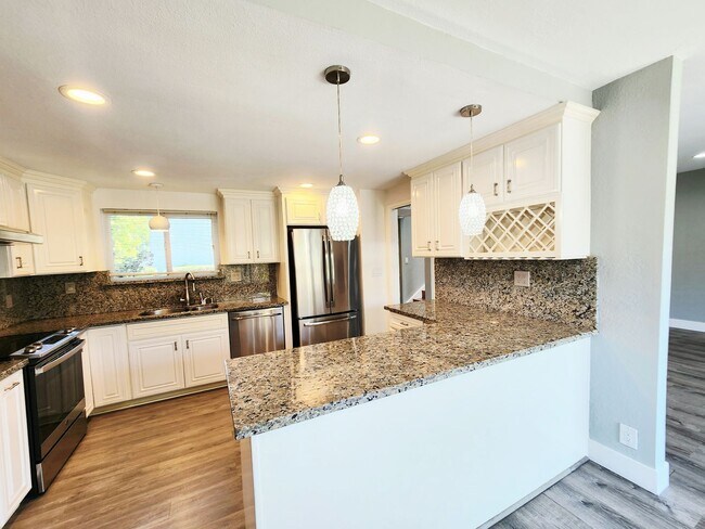 614 Ara Ln in Foster City, CA - Building Photo - Building Photo