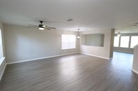 15210 Weeping Cedar Ln in Houston, TX - Building Photo - Building Photo