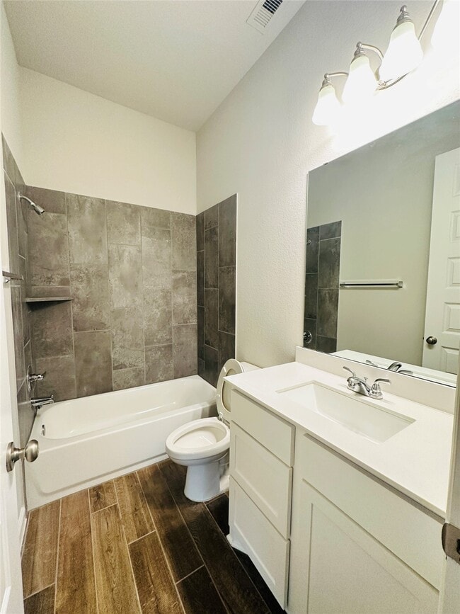 property at 5803 Garnet Peak Ln