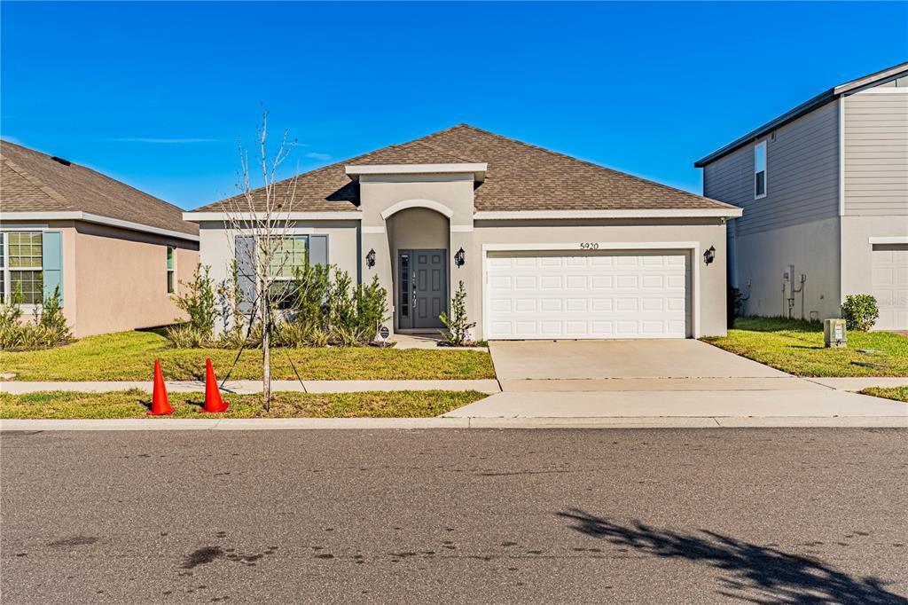 5920 Catamaran Ave in Haines City, FL - Building Photo