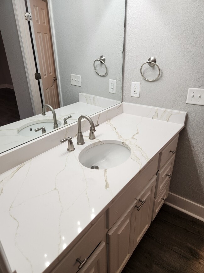 319 Swallow Dr in Brandon, MS - Building Photo - Building Photo