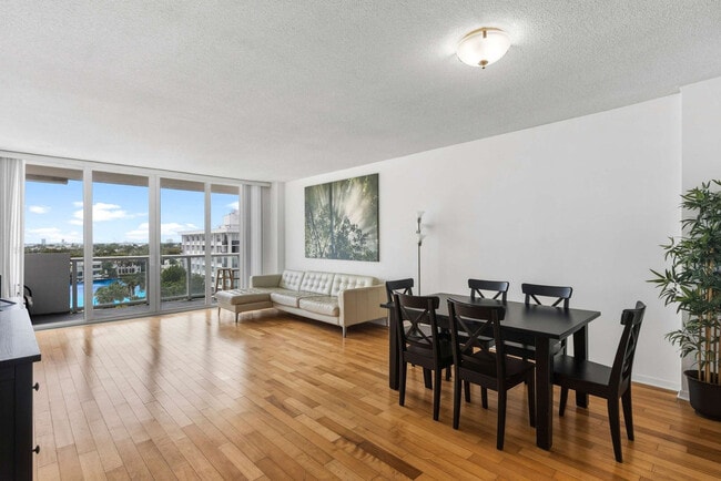 5599 Collins Ave, Unit SI ID1475832P in Miami Beach, FL - Foto de edificio - Building Photo