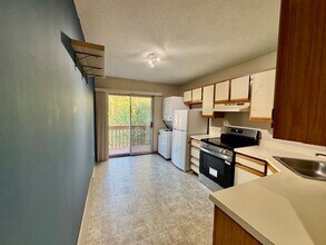 22 Lisa Ct in Waterbury, CT - Building Photo - Building Photo