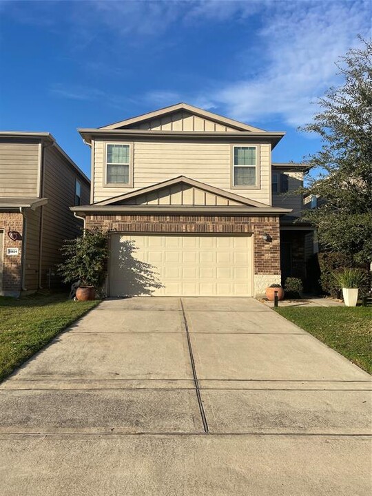 15830 Grey Boulder Dr in Houston, TX - Building Photo